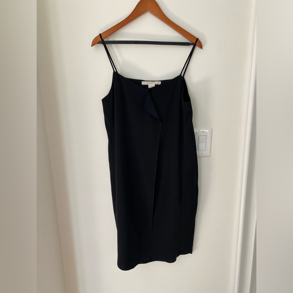 O’2nd New York Elegant Little Black Dress with Pockets Size 4